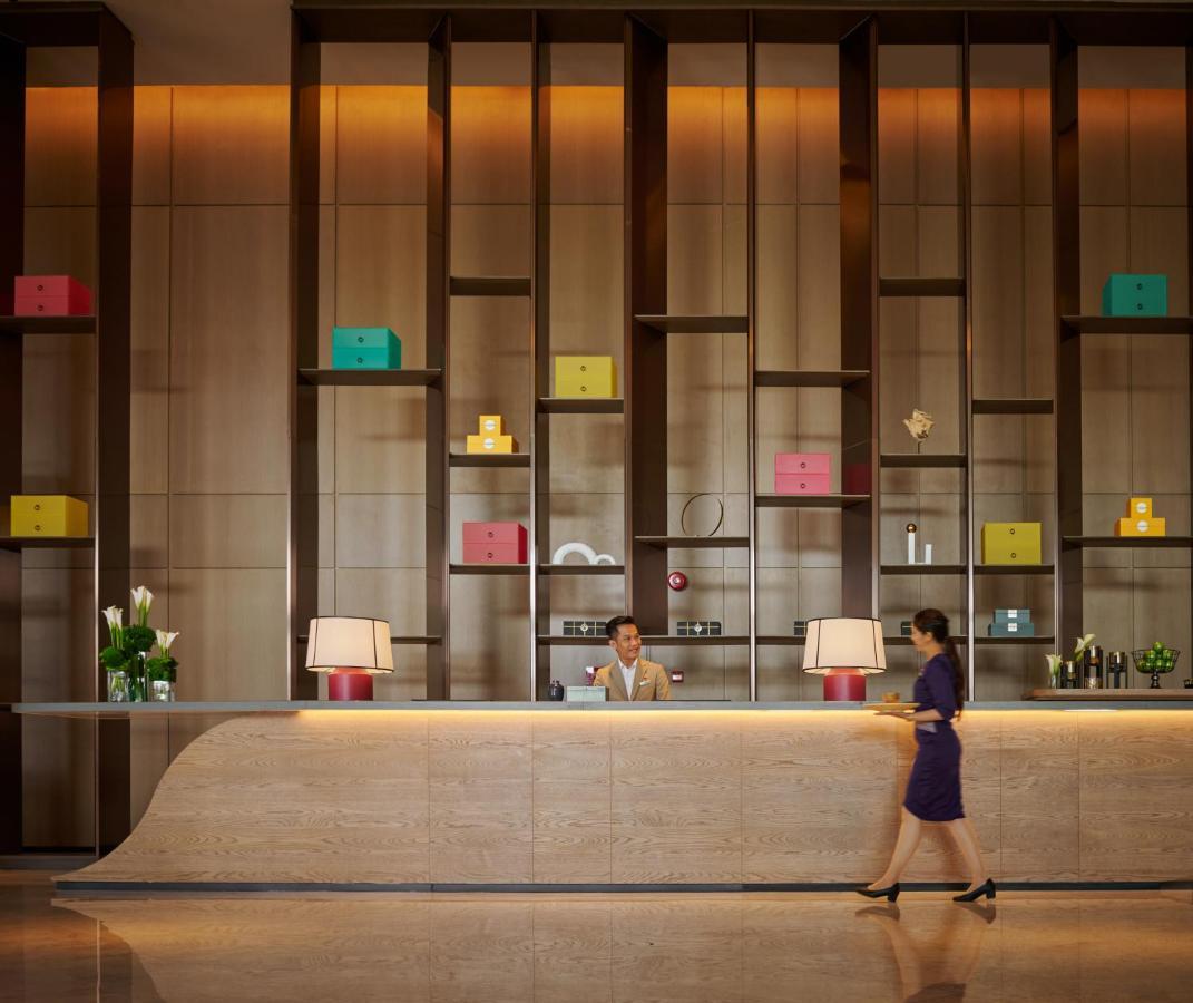 Amari Spice Penang Hotel Bayan Lepas Exterior foto The hotel's lobby
