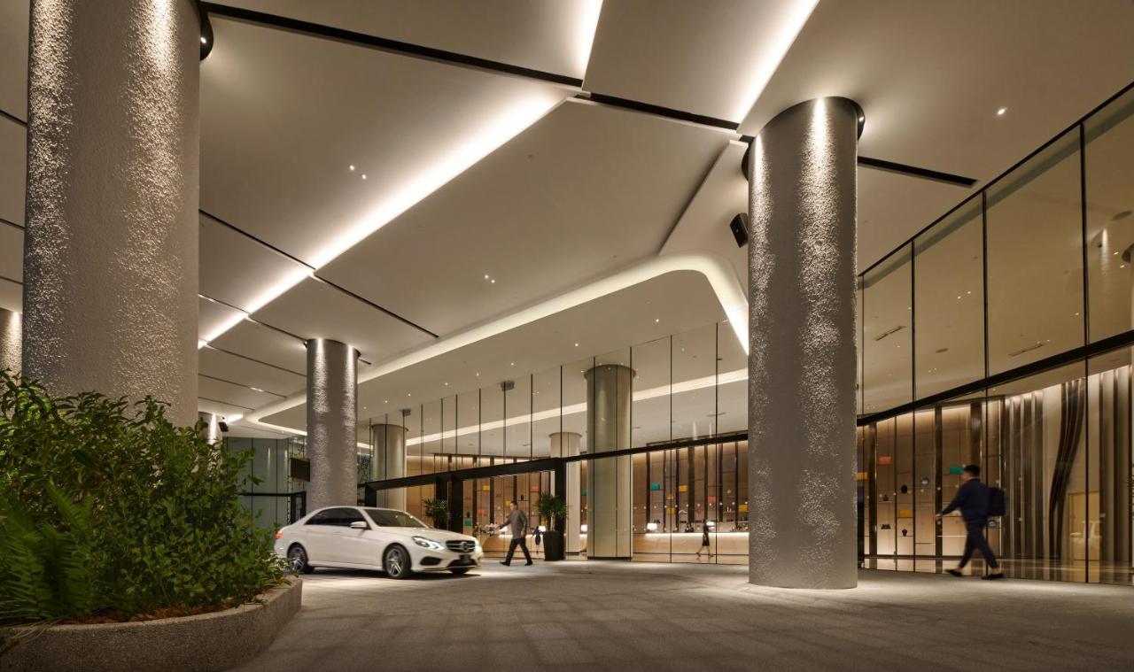 Amari Spice Penang Hotel Bayan Lepas Exterior foto The hotel's lobby