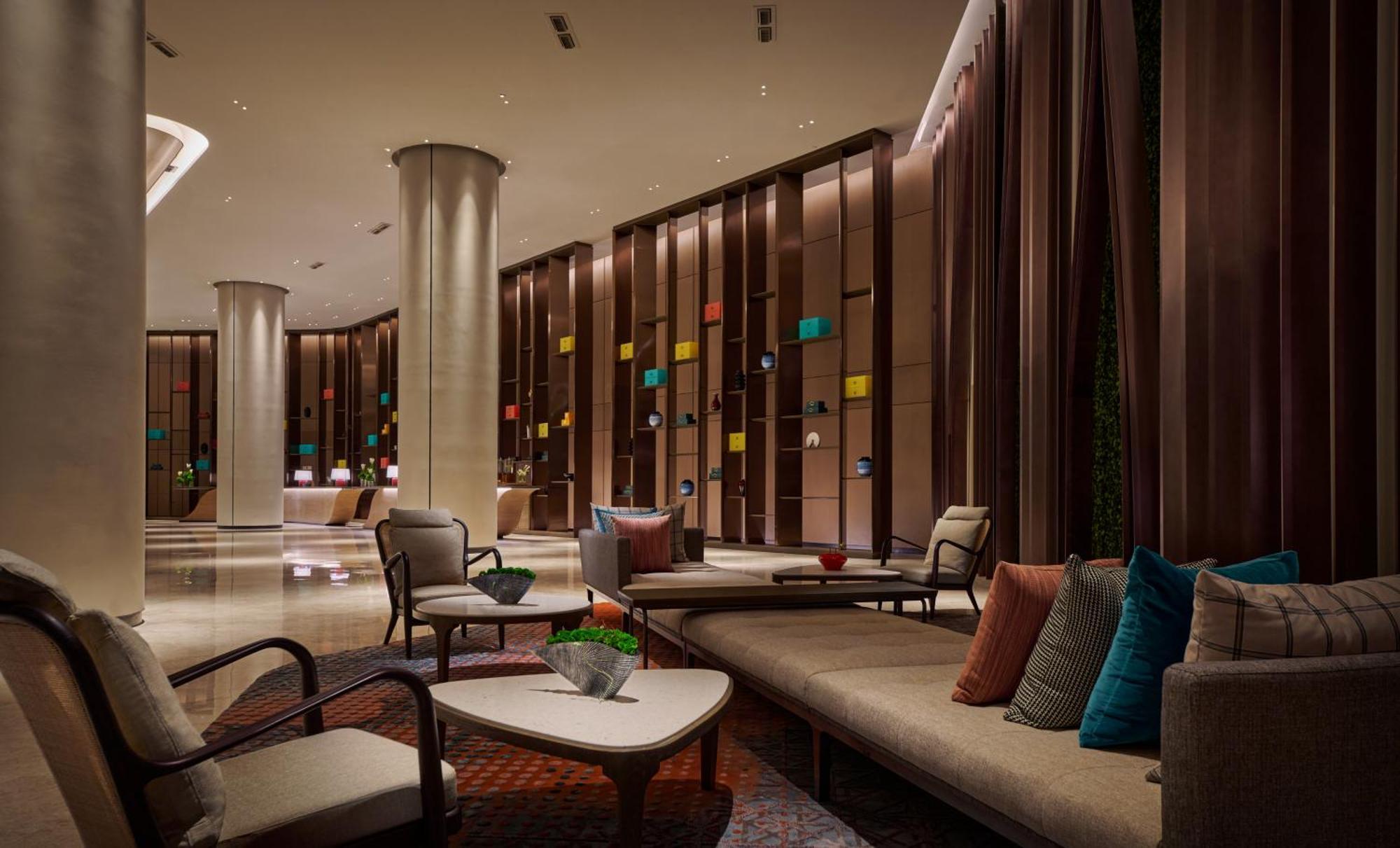 Amari Spice Penang Hotel Bayan Lepas Exterior foto The lobby of the hotel